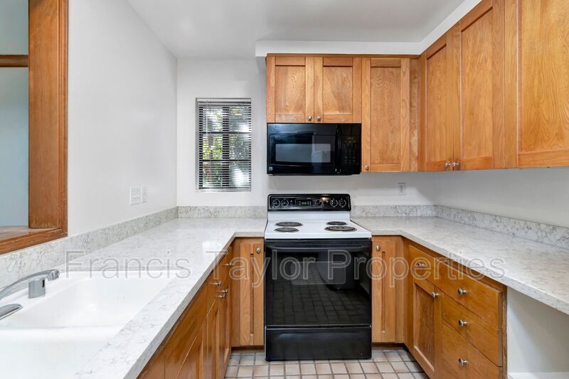 2 Bedroom Unit in La Jolla property image