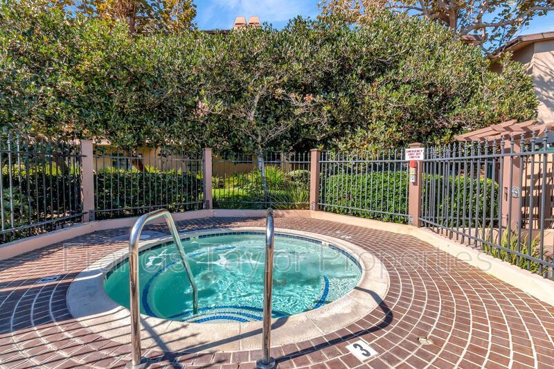2 Bedroom Unit in La Jolla property image