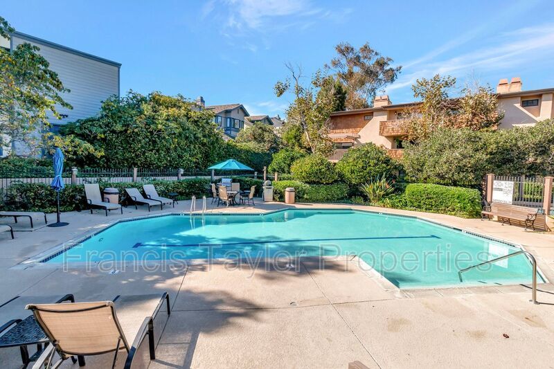 2 Bedroom Unit in La Jolla property image