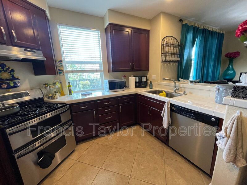 Two Bedroom Condo Available in Campana in San Marcos property image