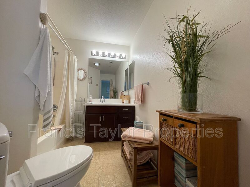 Two Bedroom Condo Available in Campana in San Marcos property image