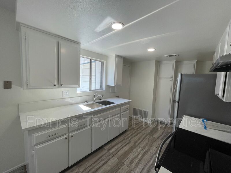 Fully Renovated Two Bedroom Apartment available Immediately! property image