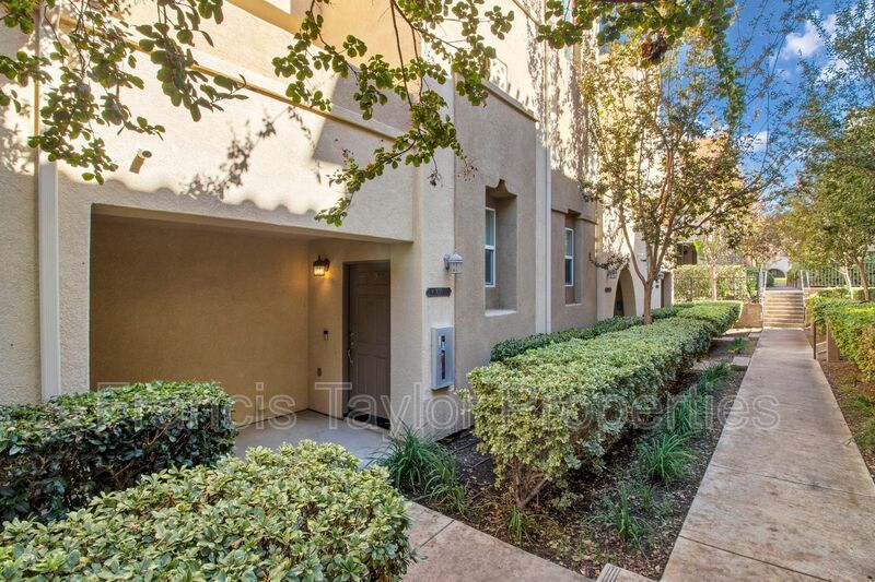 Light and Bright 3 Bedroom in Ideal San Marcos Community! property image