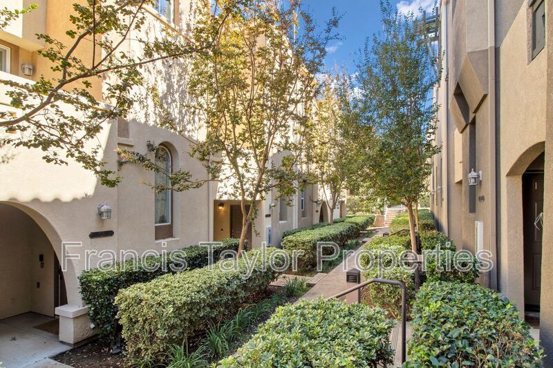 Light and Bright 3 Bedroom in Ideal San Marcos Community! property image