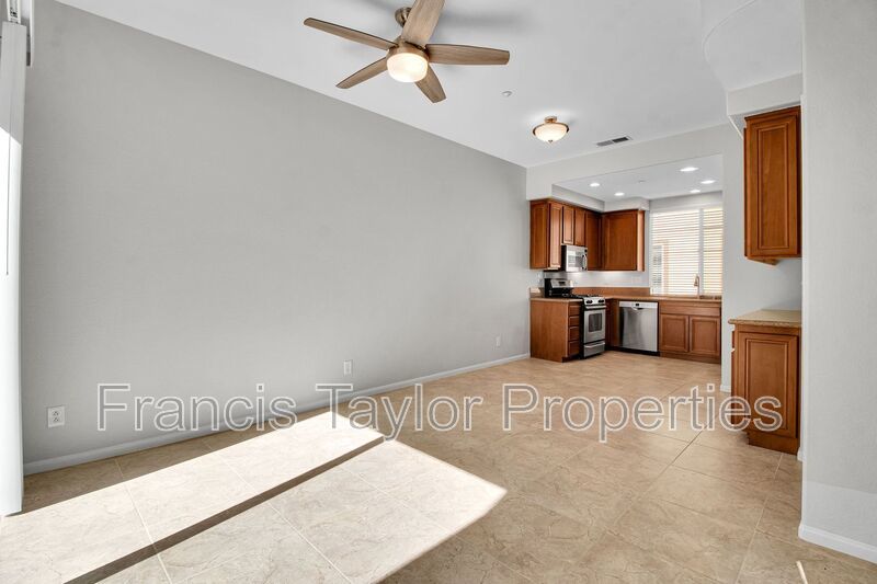 Light and Bright 3 Bedroom in Ideal San Marcos Community! property image