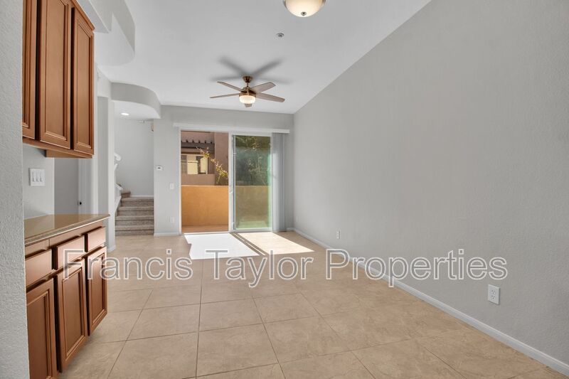 Light and Bright 3 Bedroom in Ideal San Marcos Community! property image