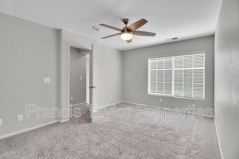 Light and Bright 3 Bedroom in Ideal San Marcos Community! property image
