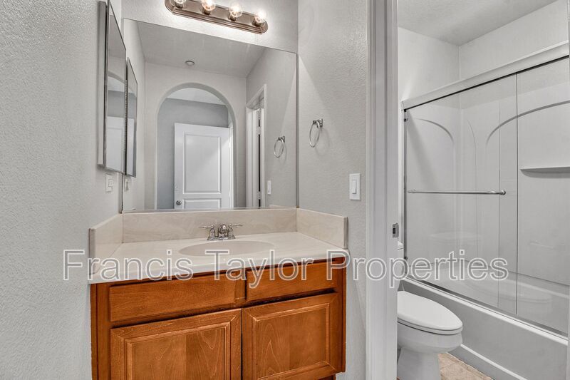Light and Bright 3 Bedroom in Ideal San Marcos Community! property image