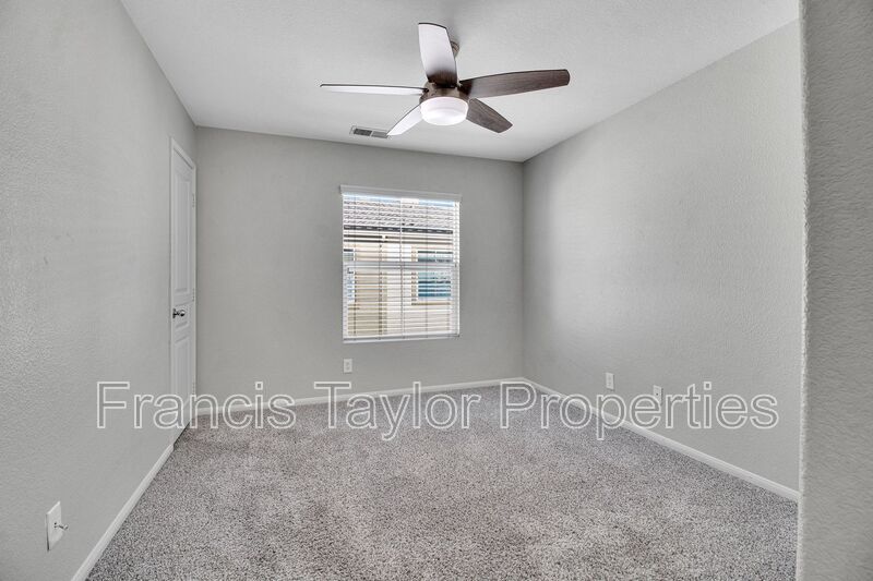 Light and Bright 3 Bedroom in Ideal San Marcos Community! property image