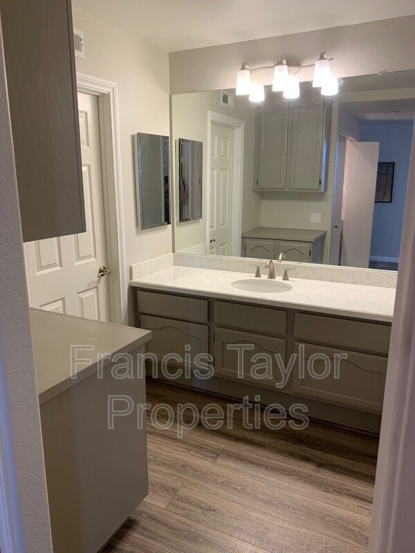 Beautiful Two Bedroom Condo Available in Mission Del Oro property image