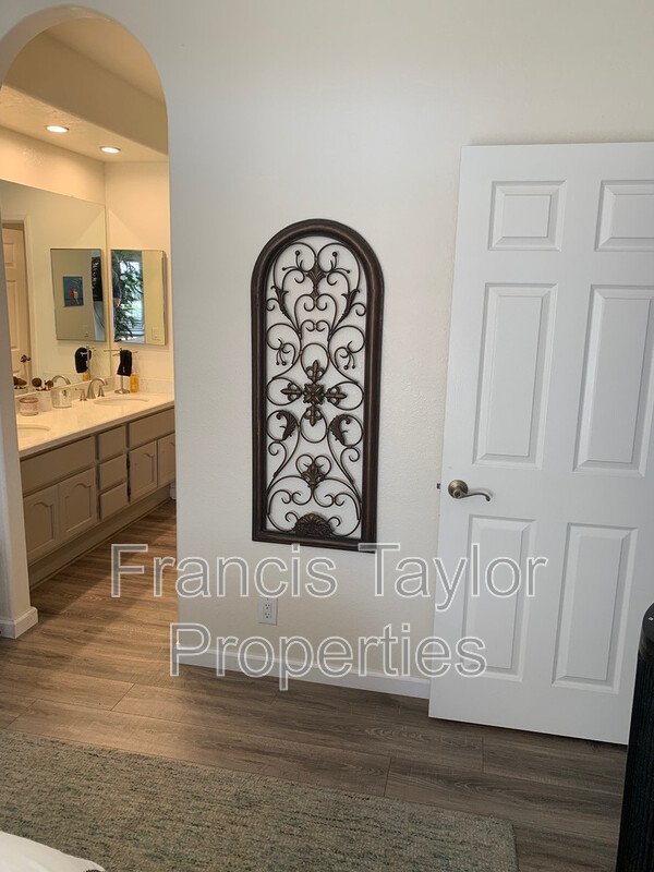 Beautiful Two Bedroom Condo Available in Mission Del Oro property image